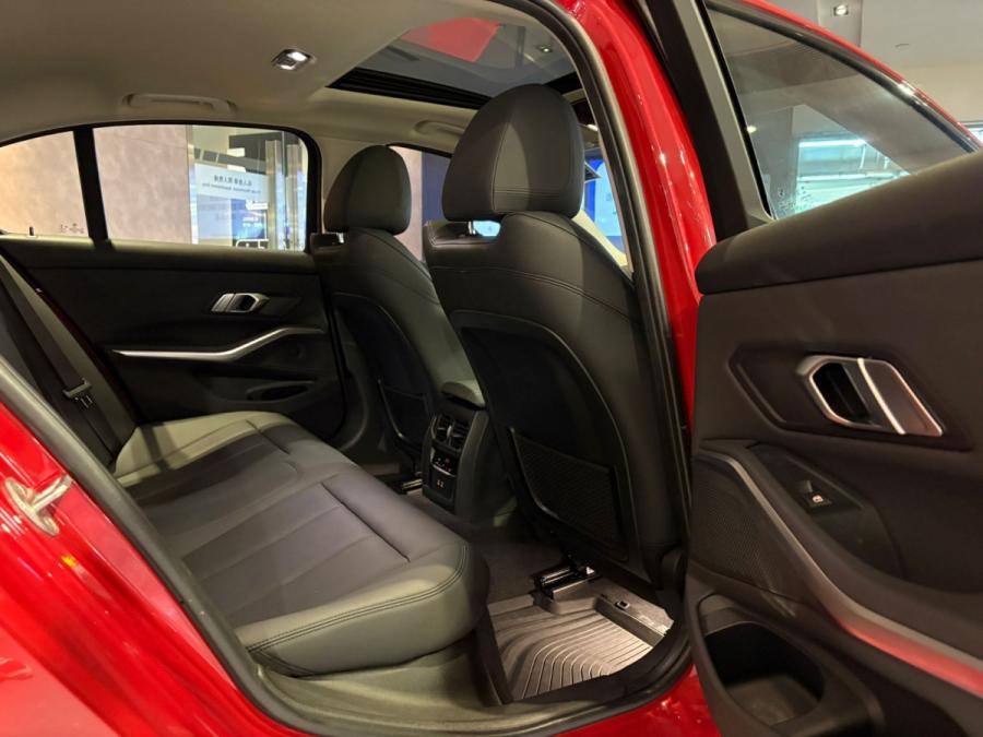 318i Saloon Sport - Image 4